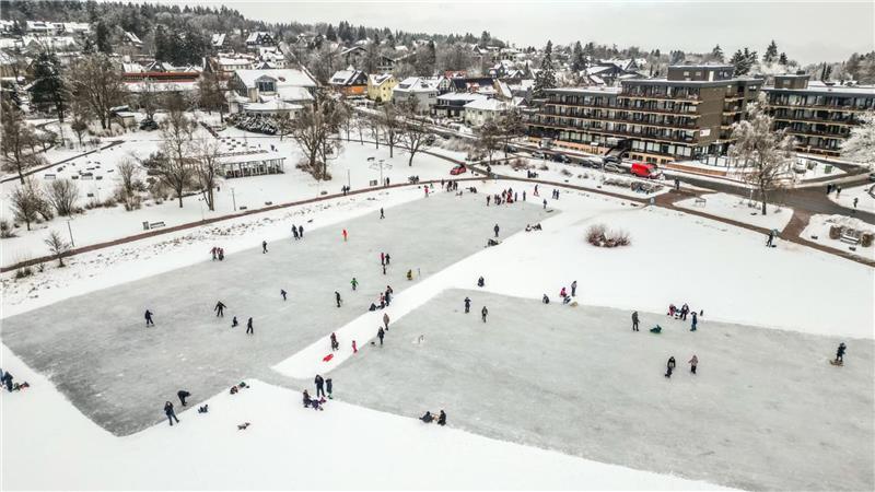 Winterwochenende im Harz: Volle Parkplätze, gesperrte Ortschaften In Hahnenklee ist am Winterwochenende viel los.