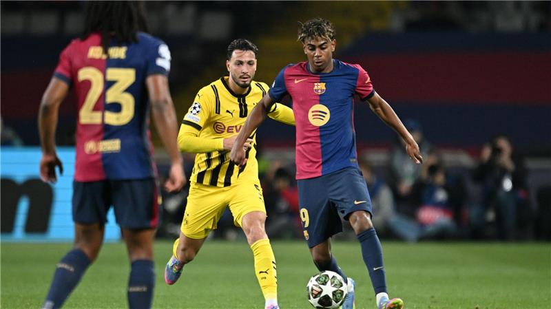 BVB nach 0:4 frustriert - „Barça auf einem anderen Level“ Ramy Bensebaini lief Jungstar Lamine Yamal oft nur hinterher