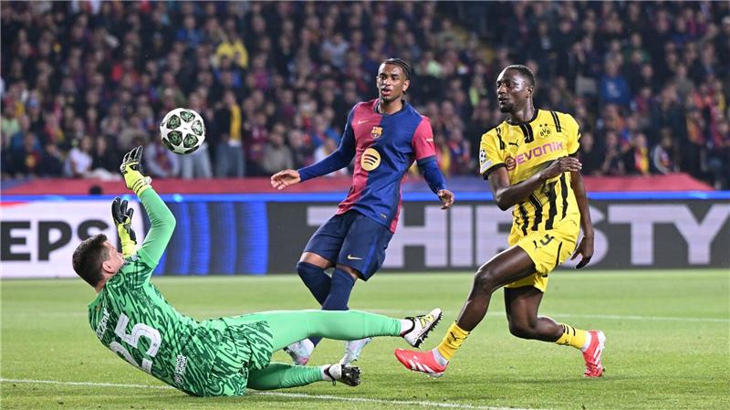 BVB nach 0:4 frustriert - „Barça auf einem anderen Level“ Serhou Guirassy trifft den Ball nicht
